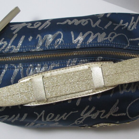 COACH NEW YORK GOLD HEARTS SHOULDER BAG PRE LOVED - Picture 4 of 8